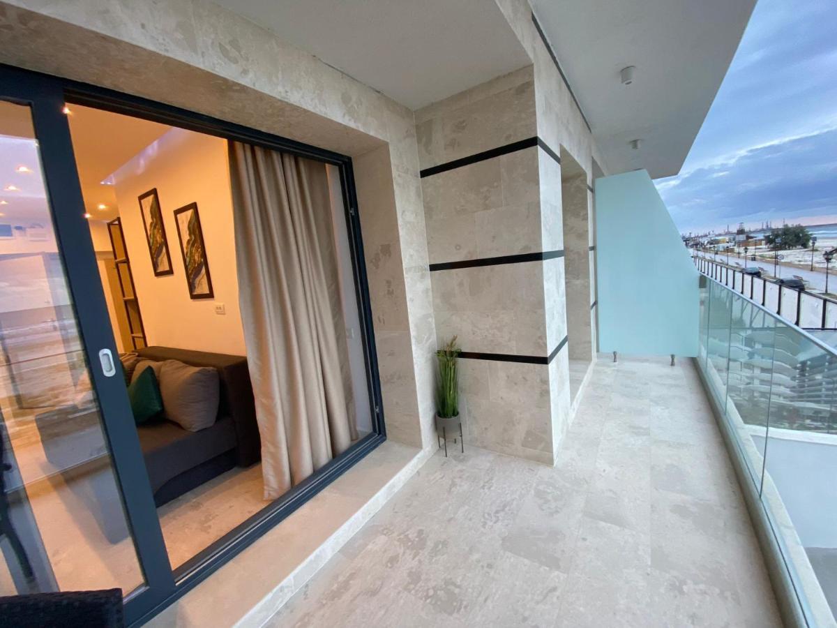 Năvodari Apartament Ella Front View מראה חיצוני תמונה